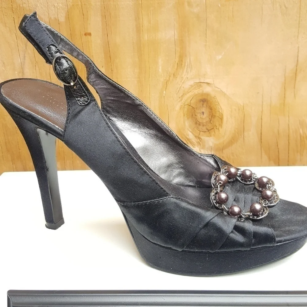 NINE WEST SATIN HEELS